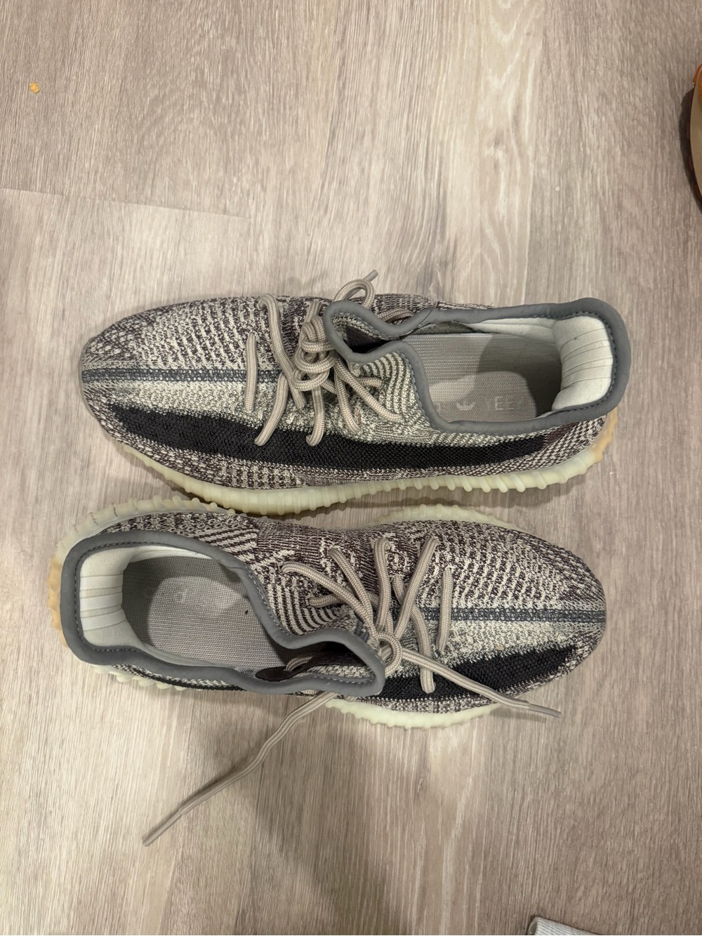Men's Yeezy 270s